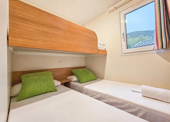 Camping Y Solopuent Castiello de Jaca