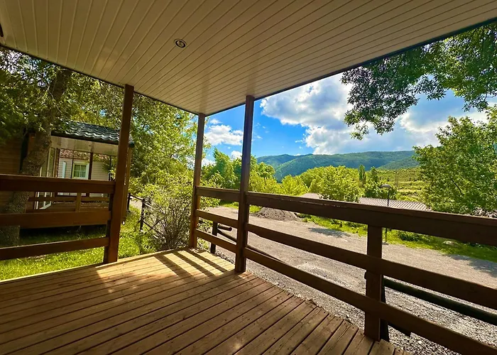 Camping Y Solopuent Castiello de Jaca